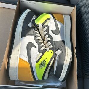 Air Jordan 1 Retro Hugh BRAND NEW DS OG GS.